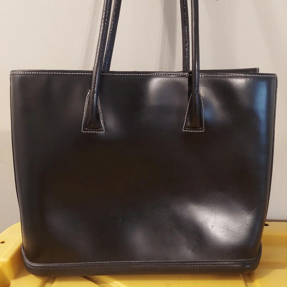 Dooney & Bourke 